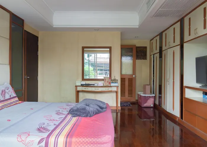 וילה Luxury 4 Kingsize Bedrooms - & Modern Sukhumvit בנגקוק