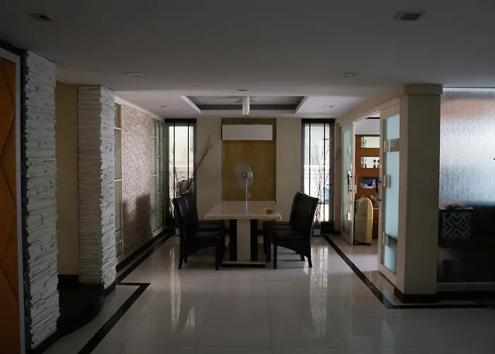 Luxury 4 Kingsize Bedrooms - & Modern Sukhumvit וילה *