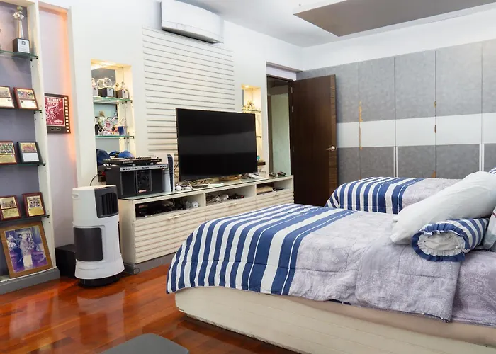 וילה Luxury 4 Kingsize Bedrooms - & Modern Sukhumvit בנגקוק