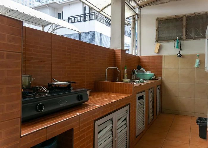 Luxury 4 Kingsize Bedrooms - & Modern Sukhumvit